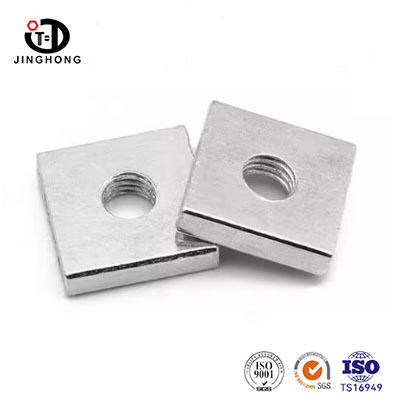 Firkantede tynde nødder